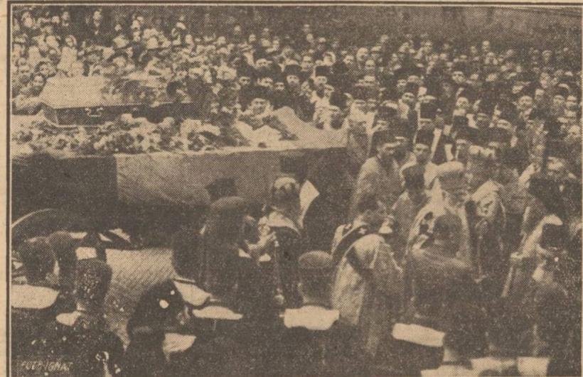  „Vreme de 7 ani, miezul zilei a fost vestit la București cu tunul” 18878899