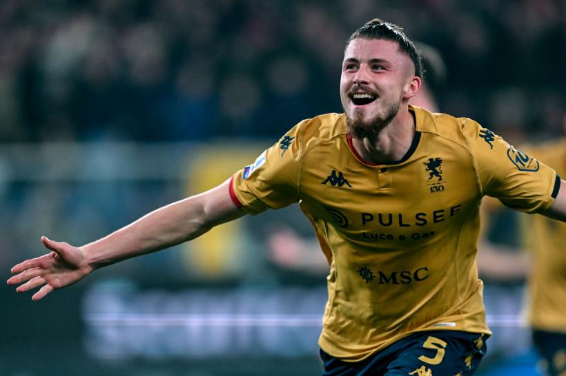 Fotbalistul român Radu Drăgușin a ajuns la Tottenham  18879267