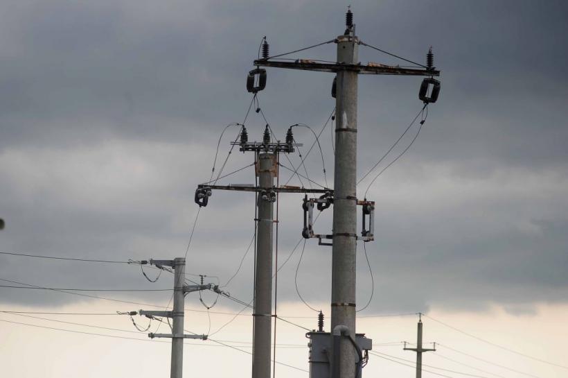 Pana de curent va deveni ceva obișnuit: De ce se stinge lumina când ninge? Rețelele de electricitate și gaze sunt meteosensibile 18879061