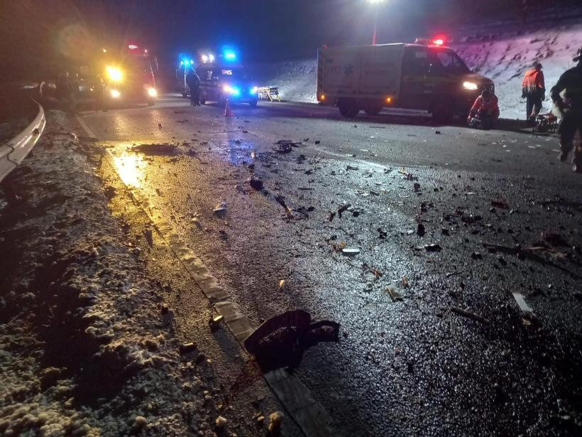 Accident înfiorător la Zidul Morții, la Suceava. Șoferul autoturismului a murit pe loc 18879427