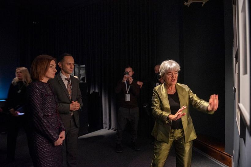 Maia Sandu a vizitat expoziția „Brâncuși: surse românești și perspective universale”, la Timișoara 18879423