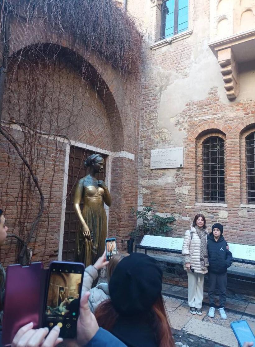 Turism în triunghiul iubirii. Veneția-Verona-Milano, circuitul îndrăgostiților, în luna februarie 18879214