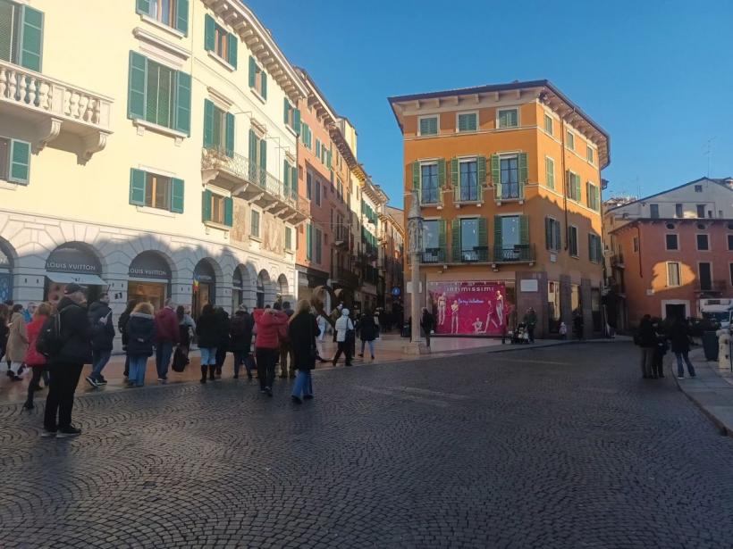 Turism în triunghiul iubirii. Veneția-Verona-Milano, circuitul îndrăgostiților, în luna februarie 18879217