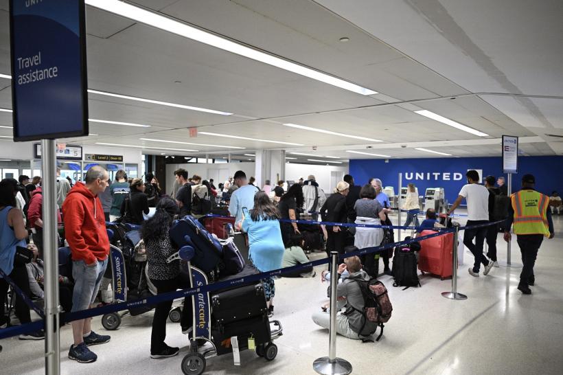 Peste 2.000 de zboruri au fost anulate în SUA din cauza furtunii