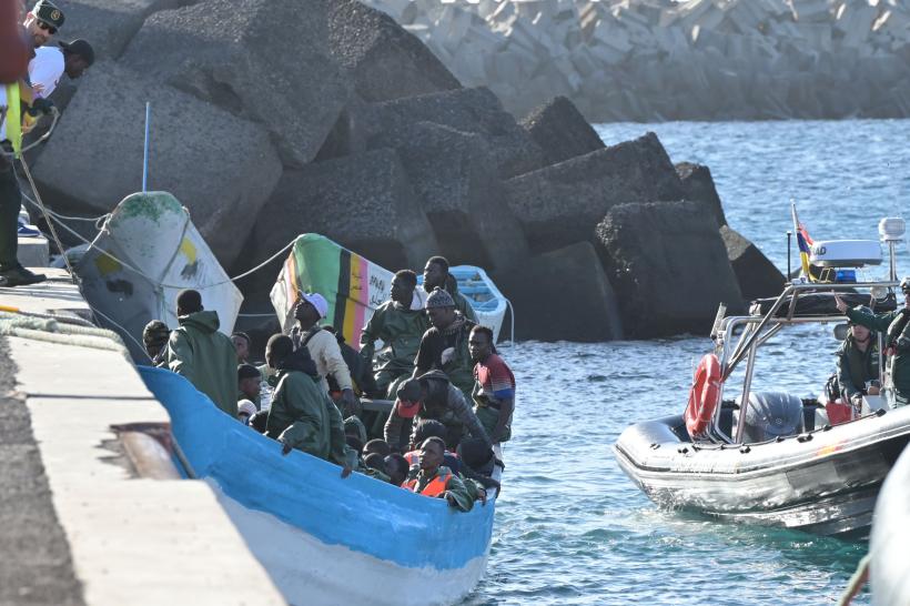 Mai mulți migranți au murit în timp ce traversau Canalul Mânecii 