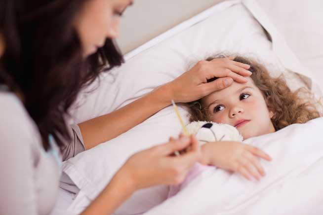 Cum tratăm gripa la copii. Medicul Mihai Craiu: „Cel mai tare mă indispun fanaticii”