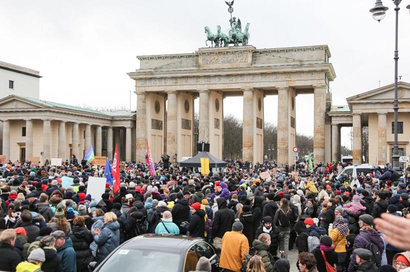 Protest de amploare al fermierilor germani la Berlin