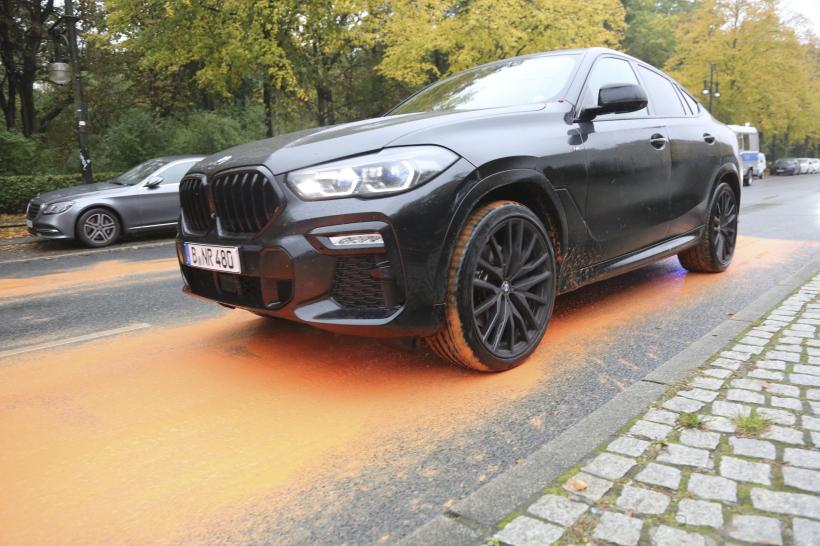 X la putere: Paradoxul clientului român 18880257