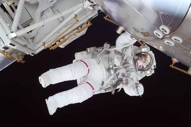Patru astronauți, între care primul din Turcia, au ajuns la ISS