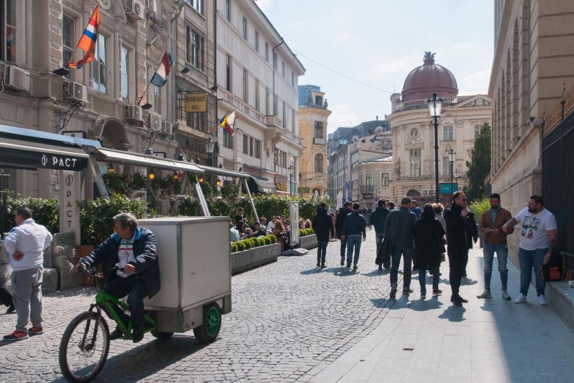 Românii, campioni mondiali ai dependențelor. Iată topul viciilor din țara noastră 18880742