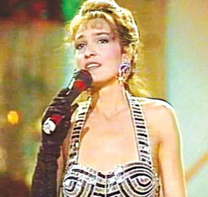 Stela Enache, în tinerețe. Artista împlinește 74 de ani 18881203