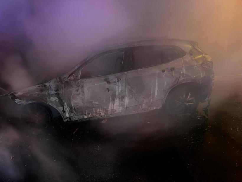 Incendiu într-o parcare, din cauza unui scurtcircuit 18881310