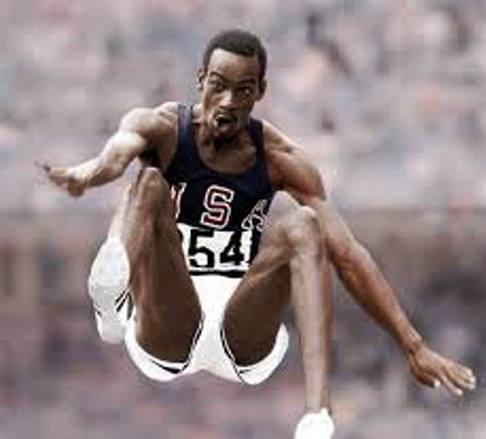 Bob Beamon, recordmanul olimpic la săritură în lungime din 1968, scoate la licitație medalia de aur
