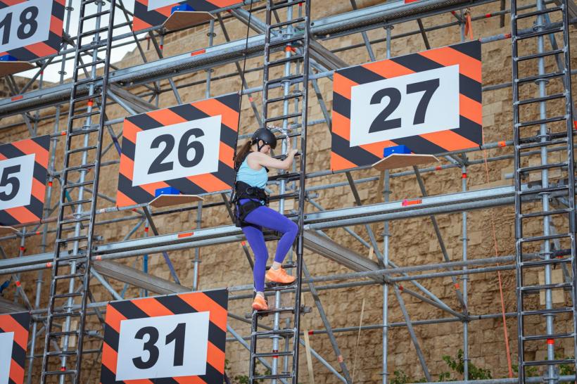 De la înălțimi amețitoare la durerile travaliului, cuplurile trec prin probe uimitoare încă din prima etapă a show-ului Power Couple România – La bine și la greu 18882316