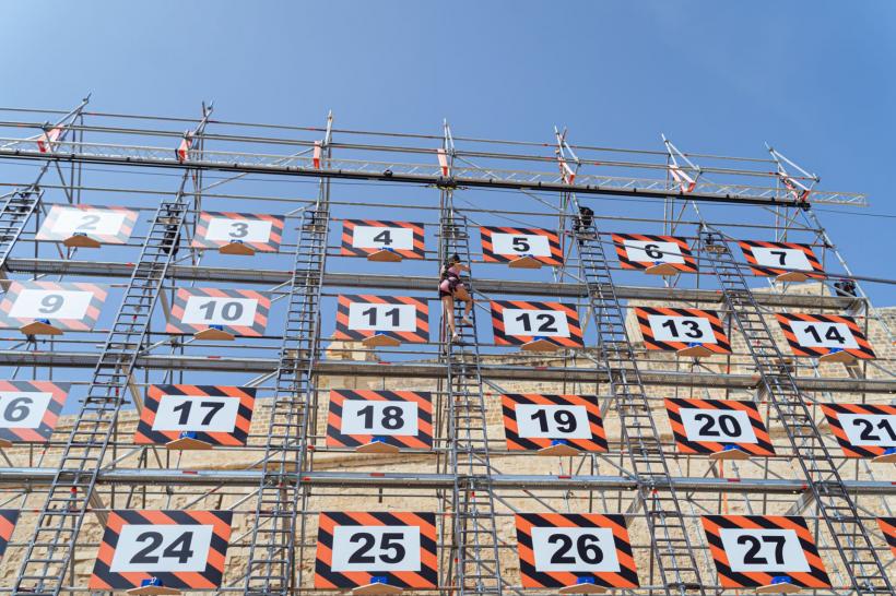 De la înălțimi amețitoare la durerile travaliului, cuplurile trec prin probe uimitoare încă din prima etapă a show-ului Power Couple România – La bine și la greu 18882318