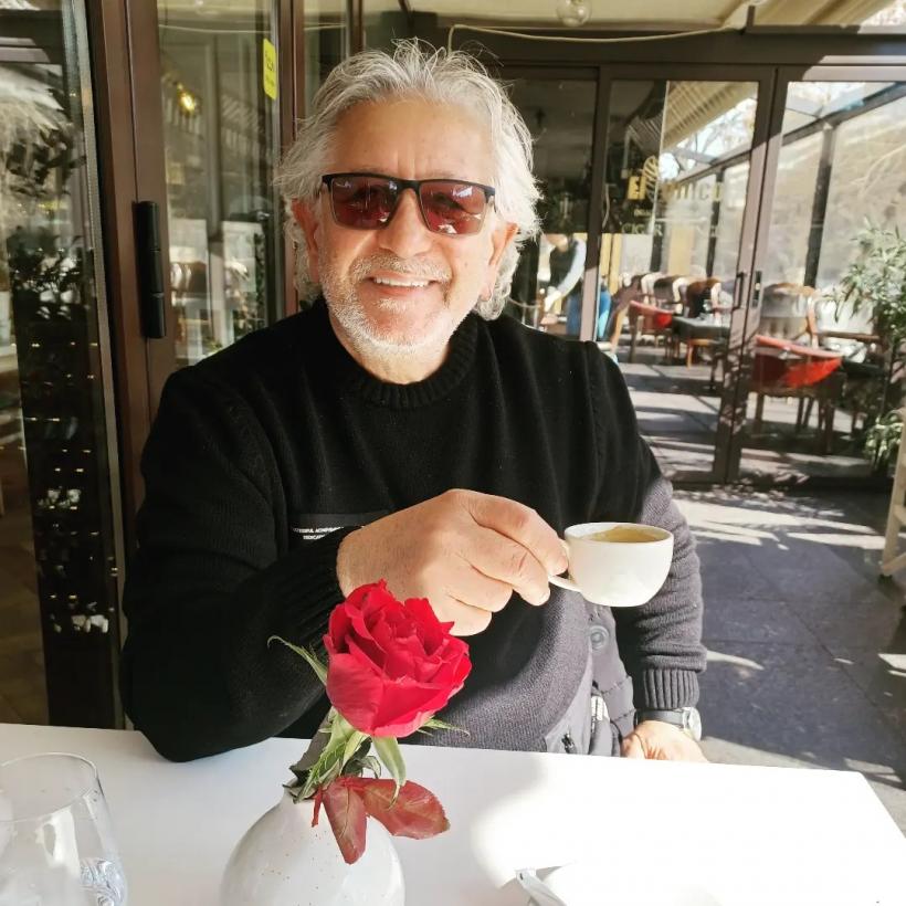 La mulți ani, Ovidiu Lipan Țăndărică: "Fericirea e acolo unde doarme Dumnezeu" 18882245