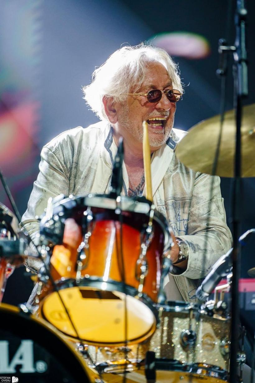 La mulți ani, Ovidiu Lipan Țăndărică: "Fericirea e acolo unde doarme Dumnezeu" 18882248