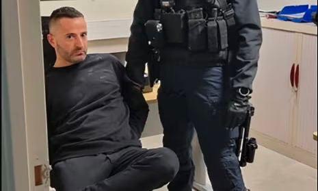 Naș al mafiei italiene care a evadat din închisoare folosind cearșafuri pentru a escalada pereții, prins în Franța