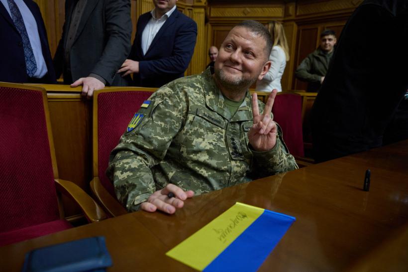 Scandal în Ucraina: Zelenski îl demite pe șeful armatei, Valeri Zalujnîi