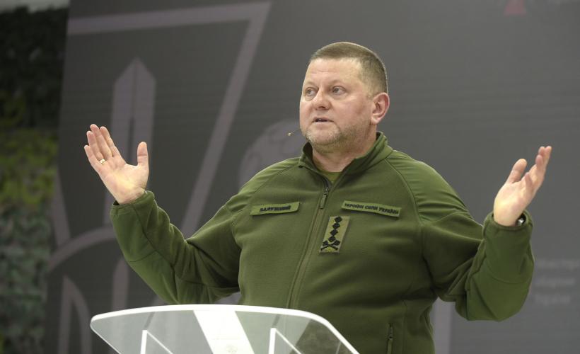 Scandal în Ucraina: Zelenski îl demite pe șeful armatei, Valeri Zalujnîi 18882752