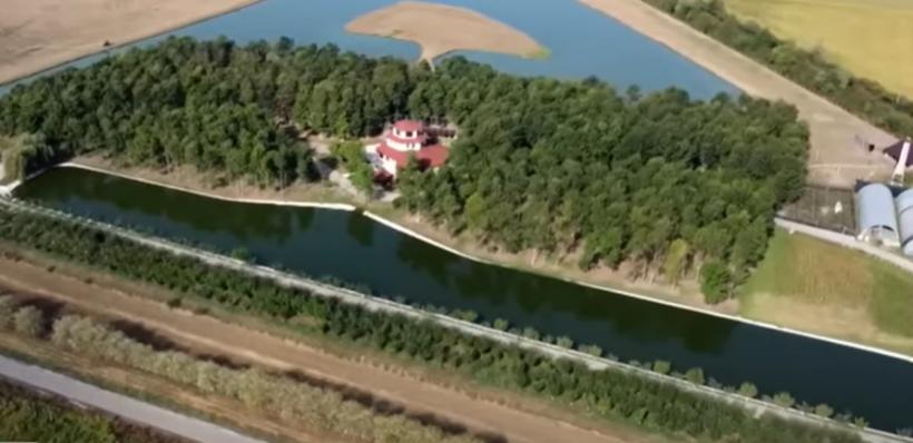 România, la picioarele lor: Viaţă de lux pe banii noștri. Topul baronilor cu afaceri din bani publici 18882739