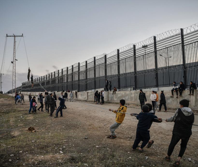 Copiii din Gaza ar putea să piardă un an de studii. Cursurile sunt suspendate și școlile au fost închise 18882886