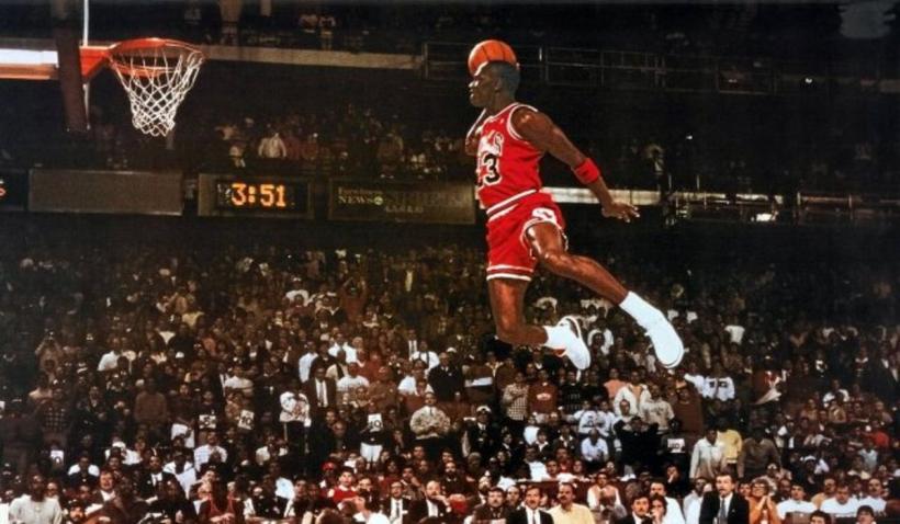 Şase ghete de baschet purtate de Michael Jordan, vândute la licitaţie cu opt milioane de dolari