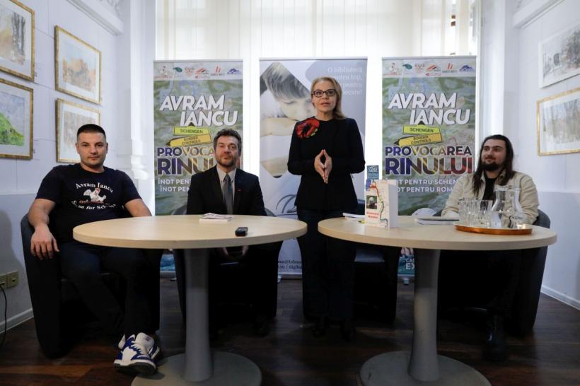 Avram Iancu, bibliotecarul, îl va onora, în acest an, pe Avram Iancu, eroul național,  într-un mod personal și unic 18883120