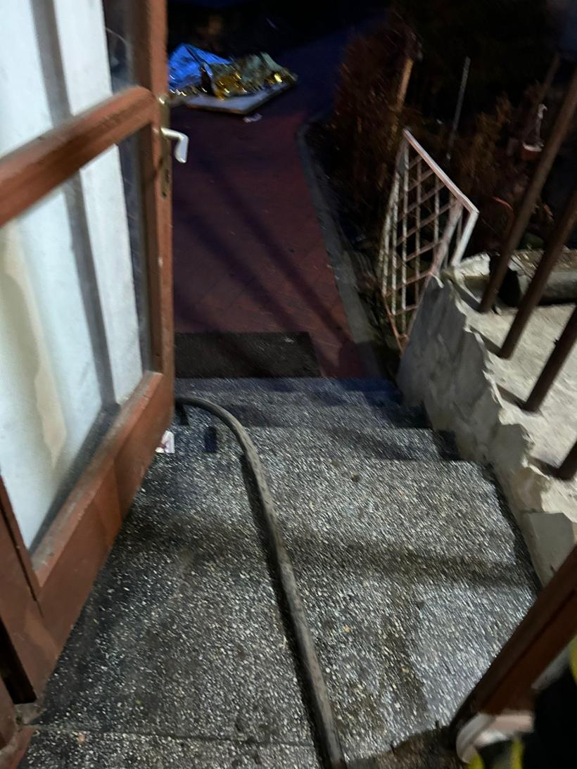 Tragedie la Suceava: Un bloc a luat foc. Doi bătrâni de 80 de ani au murit 18883010