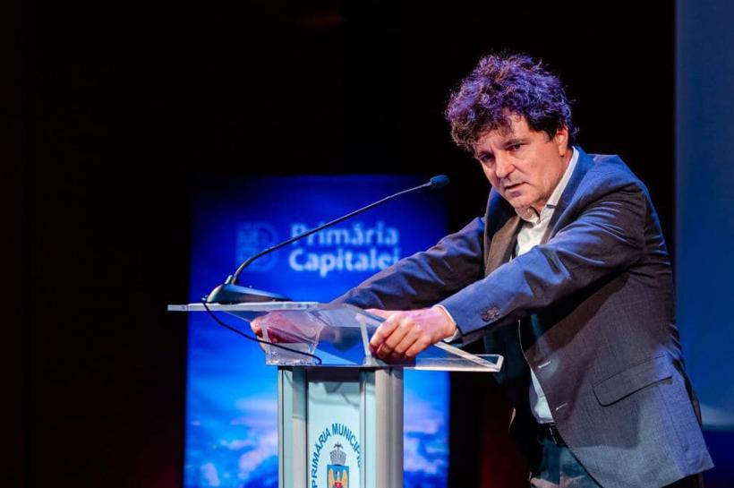 Nicuşor Dan: 77 de kilometri de conductă magistrală de termoficare vor fi înlocuiţi anul acesta 18883115