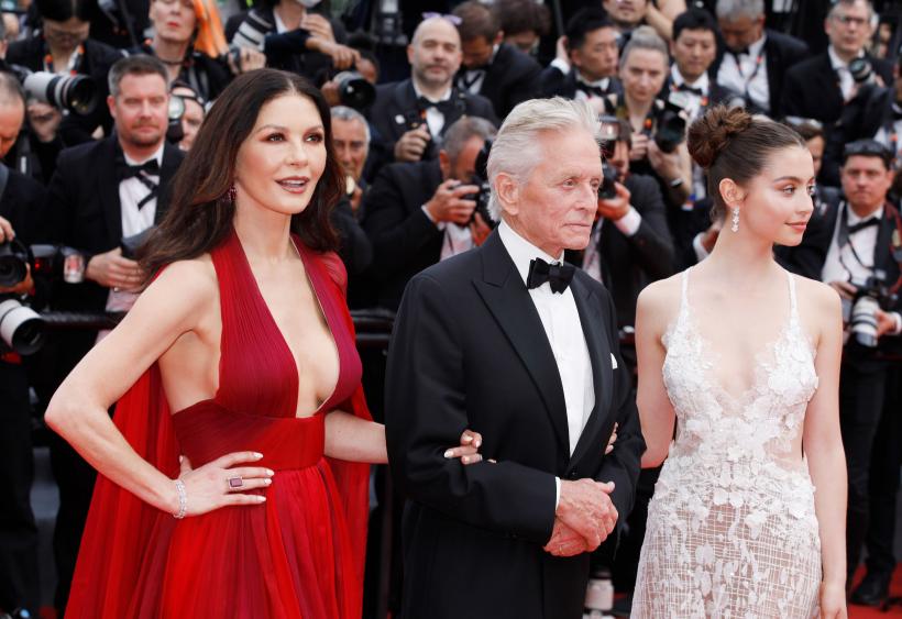 Michael Douglas, de nerecunoscut în rolul lui Benjamin Franklin. Care a fost reacția soției sale, Catherine Zeta-Jones 18883647