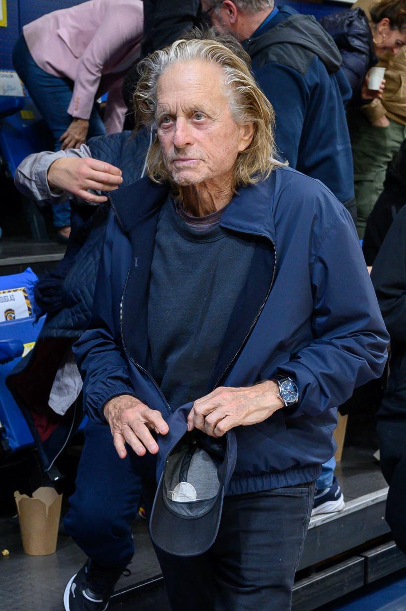 Michael Douglas, de nerecunoscut în rolul lui Benjamin Franklin. Care a fost reacția soției sale, Catherine Zeta-Jones 18883717