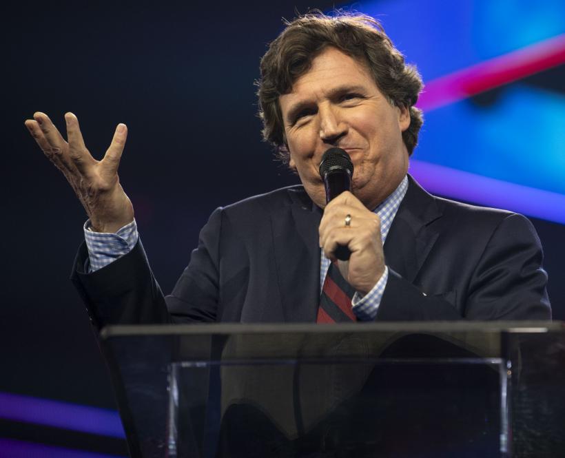  „Jurnalistul dictatorilor”, la Moscova, pentru primul interviu cu Putin. Trump primește muniție de la Kremlin 18883517