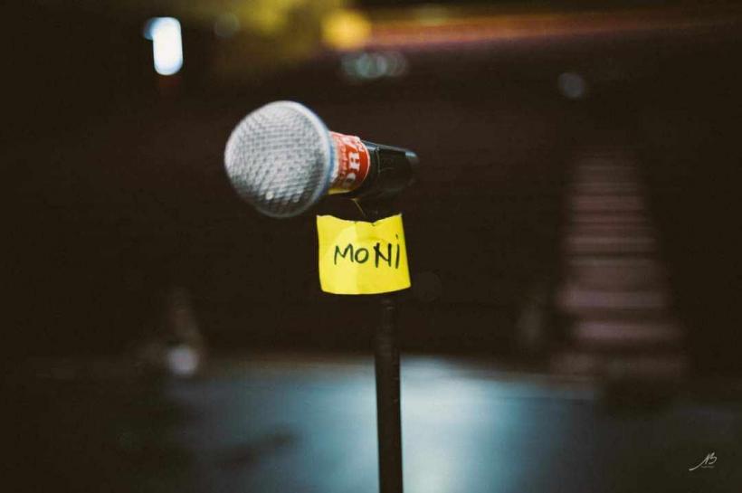 A murit Moni Bordeianu, "Canarul galben", membru fondator al trupei Phoenix. Nicu Covaci: "Iți mulțumim, Moni, pentru că ceea ce avem acum tu ai început!" 18883930