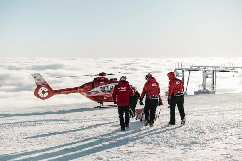 Elicopter solicitat pentru salvarea unei turiste dintr-o zonă montană greu accesibilă