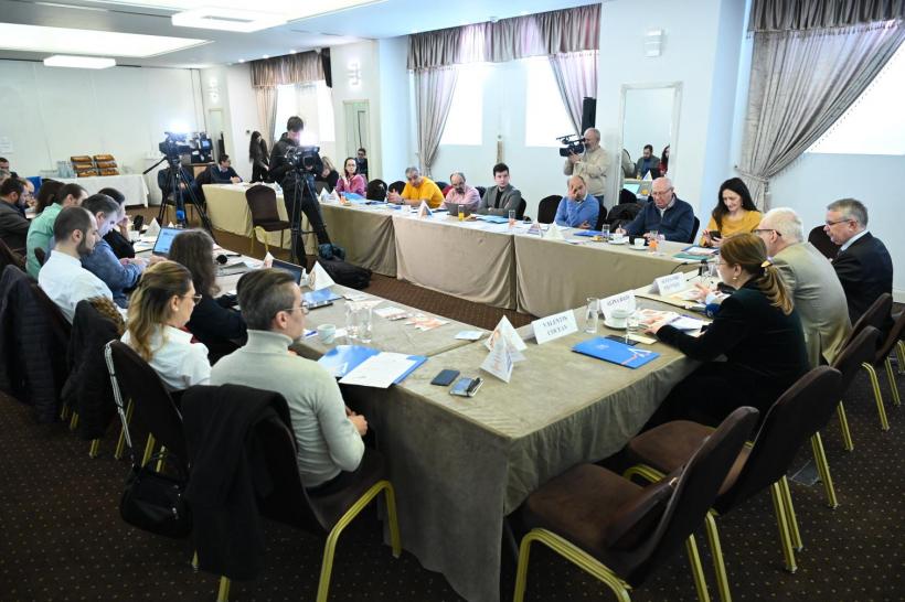 Împăcare de 11 milioane de euro între bănci și datornici 18884073