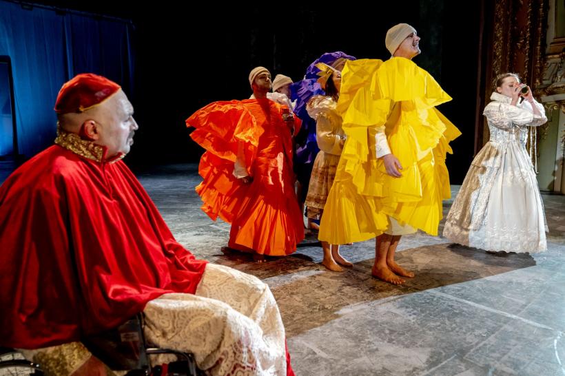 Eveniment excepțional pe scena Teatrului Național Iași: premiera pe țară „O tragedie veninoasă” după „Women beware women” de Thomas Middleton, în regia lui Silviu Purcărete 18884223