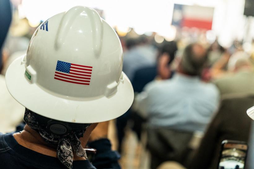 Rivalii Diamondback și Endeavor Energy, discuții avansate pentru crearea unei companii gigant de petrol și gaze de șist  18884126