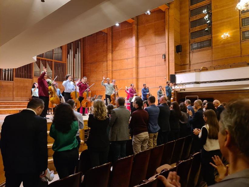 Violoncelistul Marin Cazacu și Ansamblul Violoncellissimo, aplaudați în picioare la Sofia 18884246