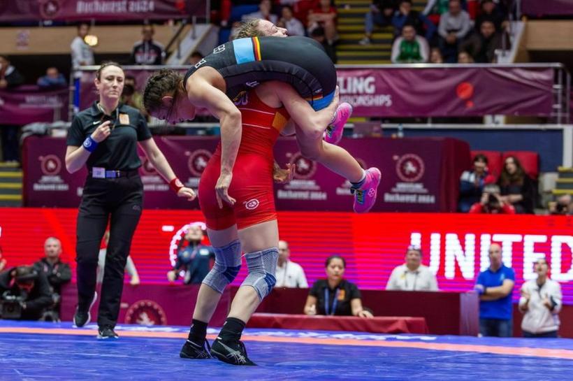 Andreea Beatrice Ana, campioană europeană la lupte 18884873