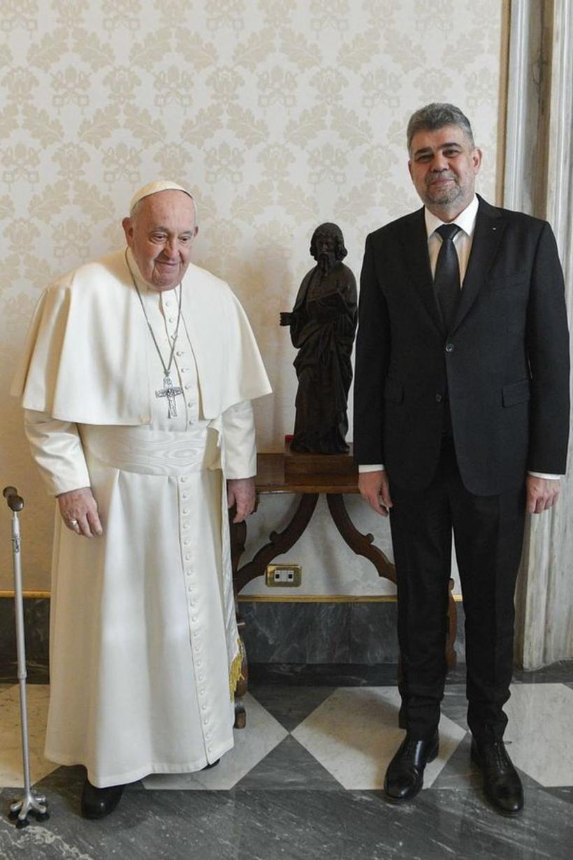 Ciolacu, la întâlnirea cu Papa: Am exprimat recunoștința pentru sprijinul dat comunităților românești 18884749