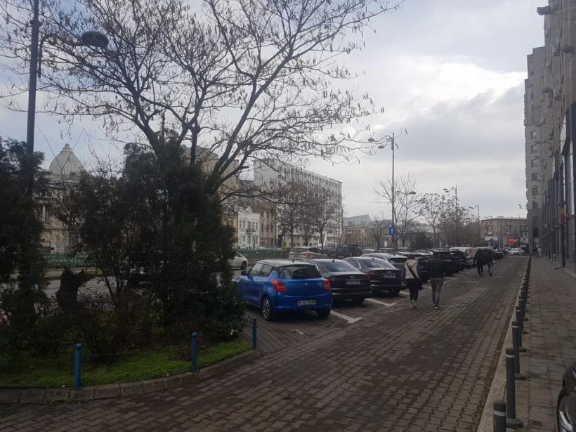 ASF nu mai e tare în parcare. Primarul Nicușor Dan îi lasă pe bogații de la Autoritatea de Supraveghere Financiară fără parcare gratuită 18884551