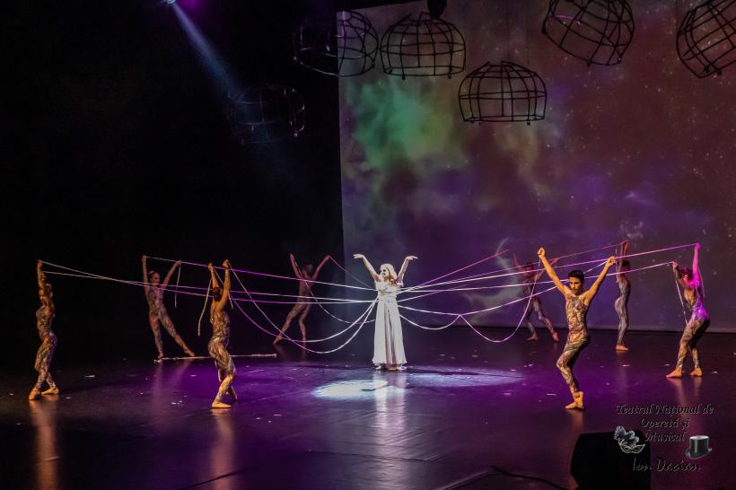 FLUTURI, o transformare în paşi de dans pe scena Teatrului de Operetă şi Musical Ion Dacian pe 1 Martie de la ora 19.00