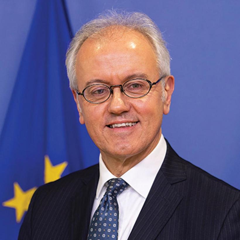 Lecții din primii 25 de ani ai euro 18885268