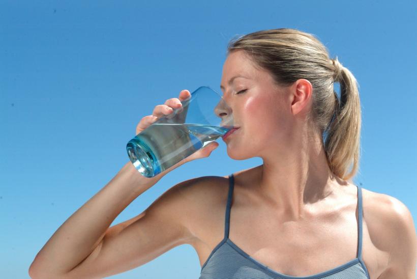 Atenție la dieta cu apă. Dr. Anca Hâncu: ”Riscurile la care vă veți expune sunt uriașe&quot;