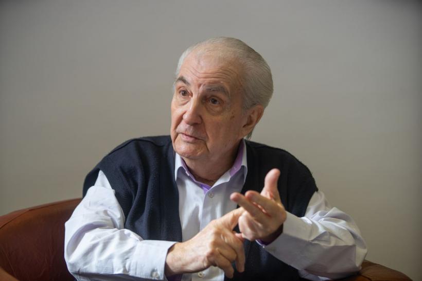 Regula marilor cutremure din România. „Două vârfuri și o pauză”. Nicolae Noica: Guvernul se ocupă cu ordonanțe fără sens 18885752