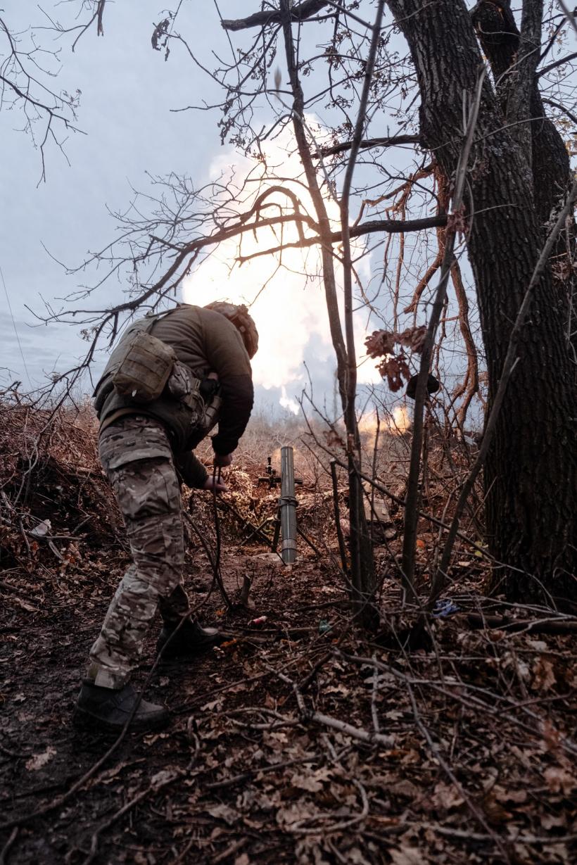 Se deschide expoziția de fotografie de război FRONT, cu Vadim Ghirda și Larisa Kalik, la Rezidența9 18885900