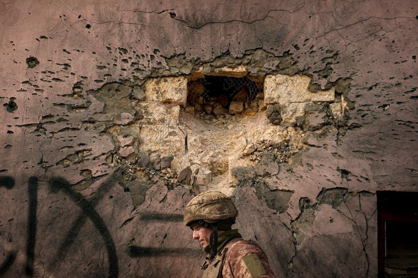 Se deschide expoziția de fotografie de război FRONT, cu Vadim Ghirda și Larisa Kalik, la Rezidența9 18885904