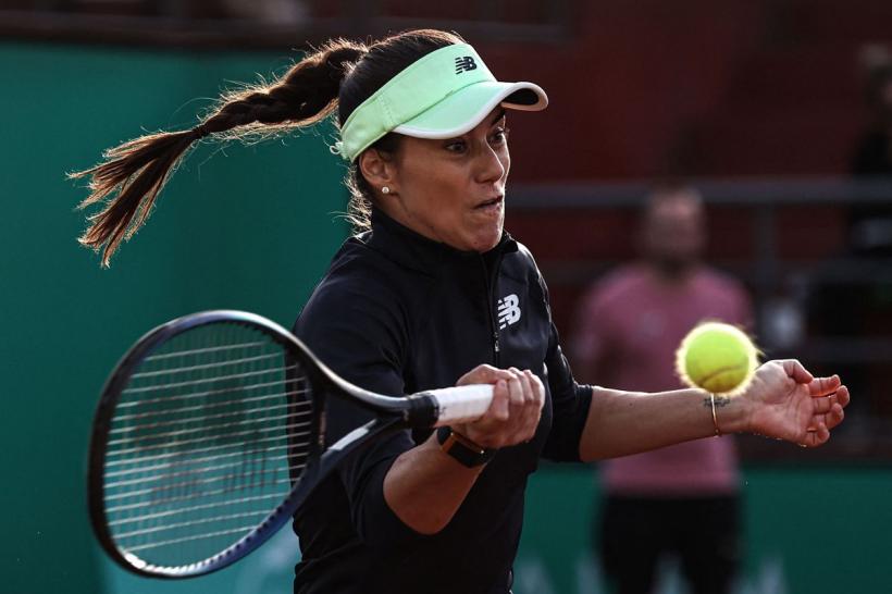 Sorana Cîrstea a învins campioana de la Wimbledon după o revenire fabuloasă. A salvat șase mingi de meci. Românca s-a calificat în semifinalele de la Dubai