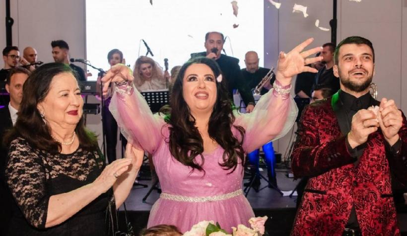 A murit Mioara Roman, fosta soție a lui Petre Roman. Avea 83 de ani și era internată la un azil din Snagov. Oana Roman: Drum lin în lumină, mama mea bună și frumoasă 18886059